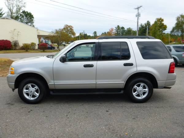 2005 FORD EXPLORER XLT 4X4 V6 WRD ROW SEAT RUNS/DRIVES WHOLESALE PRICE for sale in Milford, ME – photo 2