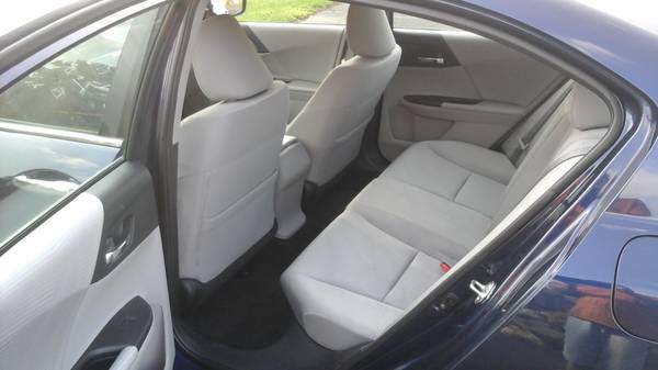 2015 Honda Accord LX for sale in Evansville, WI – photo 4