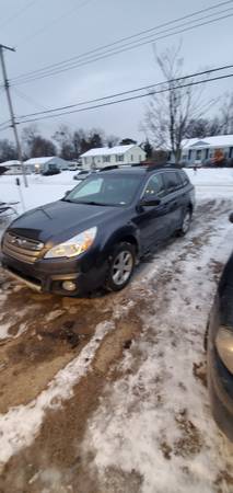 2013 Subaru Outback Limited for sale in Grand Rapids, MI – photo 3