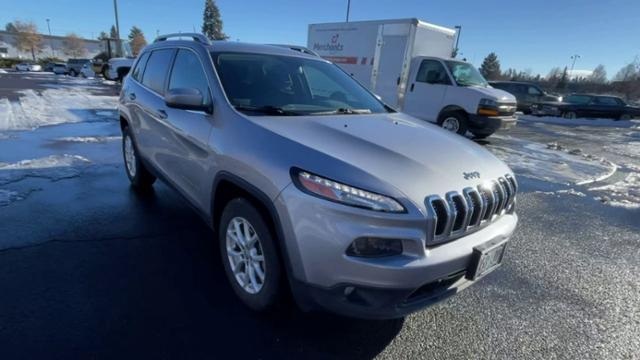 2017 Jeep Cherokee Latitude for sale in Bend, OR – photo 3