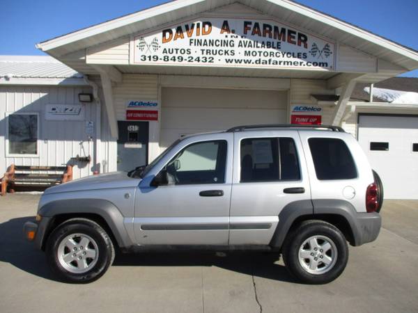 2005 Jeep Liberty Sport 4 Door 4X4 - - by dealer for sale in CENTER POINT, IA