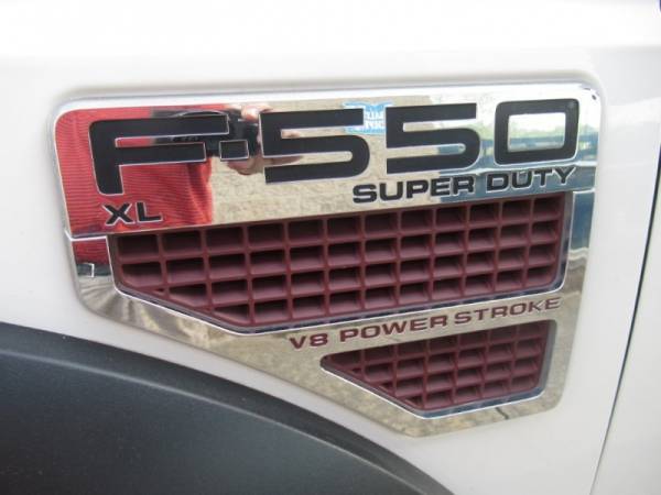 2009 Ford Super Duty F-550 DRW 2WD Crew Cab 176 WB 60 CA XL for sale in Smryna, GA – photo 14