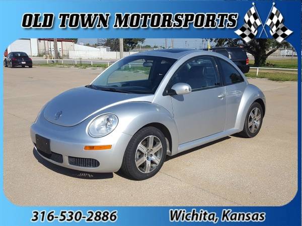 2006 Volkswagen Beetle - Auto, Leather, Sunroof!! for sale in Wichita, KS