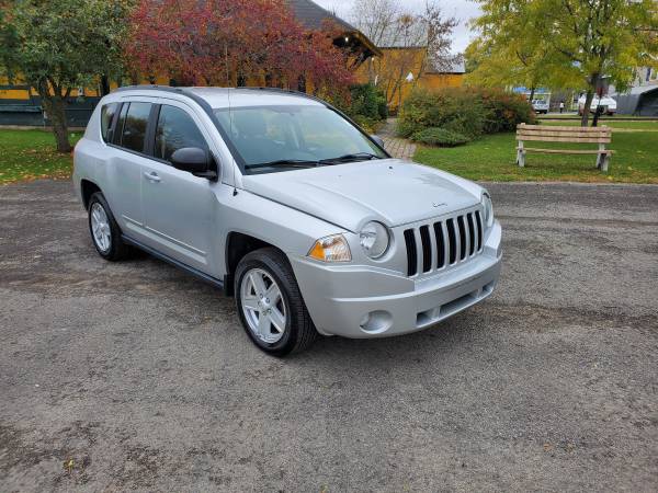 2010 JEEP COMPASS SPORT! LOADED 4X4! CLEAN SUV! LOW MILES! for sale in Lisbon, NY – photo 3