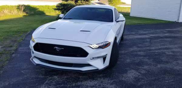 Low Miles, Near Mint 2019 Ford Mustang gt, 5 0 V8 for sale in Marquette, MI – photo 2