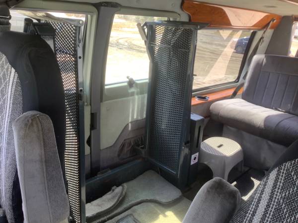 2000 Dodge van with a side door Hydraulic lift - - by for sale in Sun Prairie, WI – photo 10