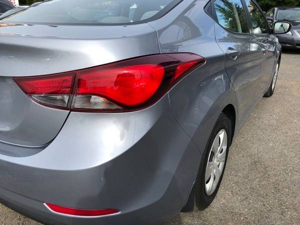 2016 Hyundai Elantra SE Sedan for sale in Hillsboro, OR – photo 8
