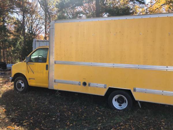 2001 GMC box van - cars & trucks - by owner - vehicle automotive sale for sale in Austin, AR