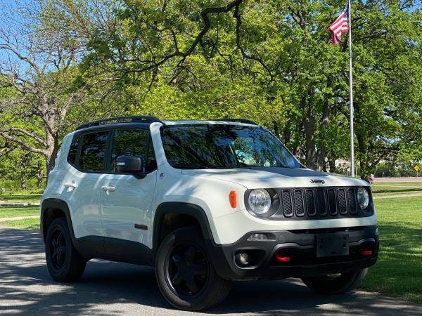 2015 Jeep Renegade Trailhawk 4x4 - - by dealer for sale in Shakopee, MN – photo 21