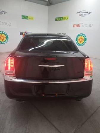 2013 Chrysler 300 RWD - - by dealer - vehicle for sale in Arlington, TX – photo 5