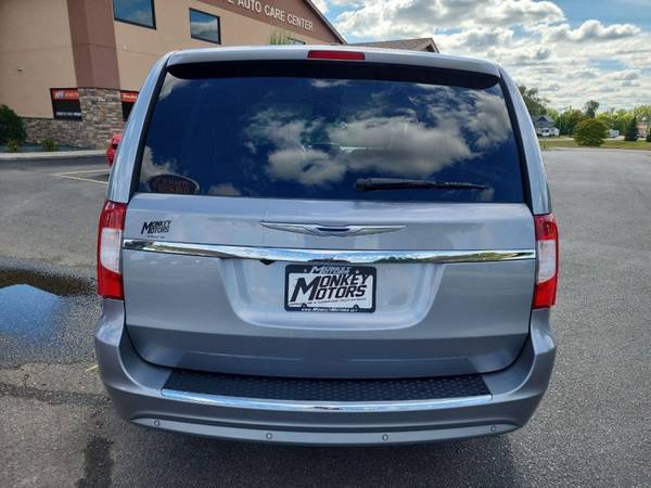 2013 Chrysler Town and Country Touring L 4dr Mini Van - cars & for sale in Faribault, MN – photo 7
