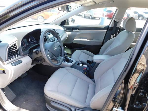 2017 Hyundai Elantra SE 6AT for sale in Santa Ana, CA – photo 17