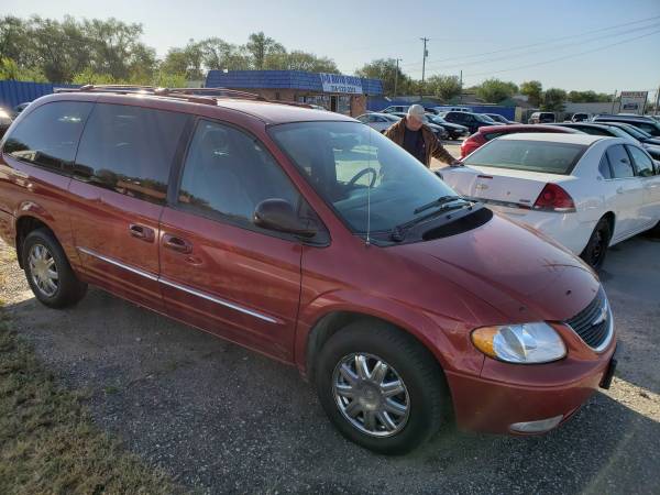 2004 Chrysler Town & Country LTD Minivan for sale in Wichita, KS – photo 2