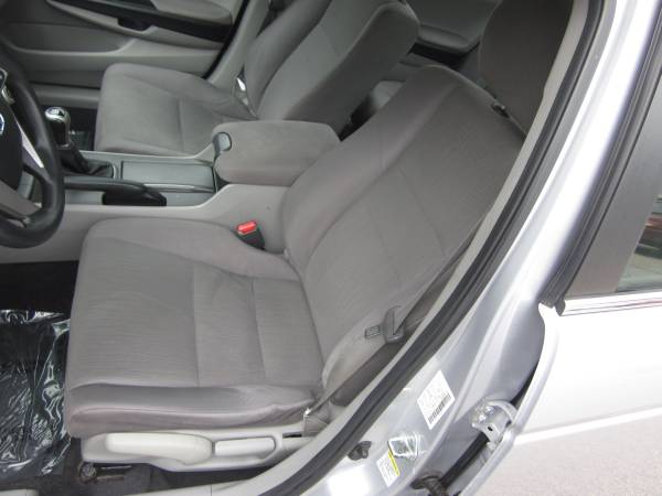 2011 Honda Accord 4dr Sedan LX 2.4L Manual 5-Speed 74K Silver $8450 for sale in East Derry, MA – photo 13