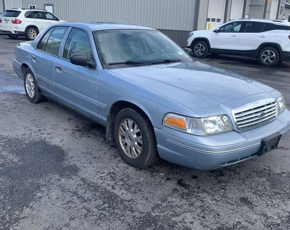 2005 Ford Crown Vic for sale in Rochester , NY