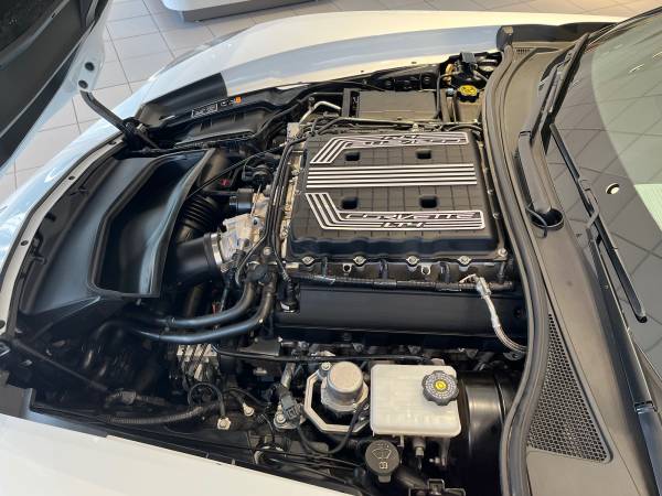 2019 Chevrolet Corvette Z06 Convertible 2LZ package GM Certified for sale in Saint Paul, MN – photo 17