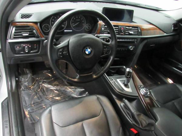 2013 BMW 3 Series 328i xDrive AWD 4dr Sedan - - by for sale in Fairfield, OH – photo 8
