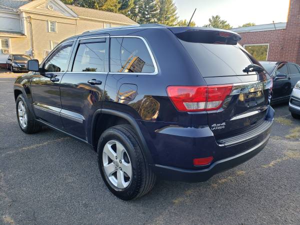 2012 Jeep Grand Cherokee 4WD Laredo Leather & Roof LOADED *99K MILES* for sale in East Windsor, CT – photo 3