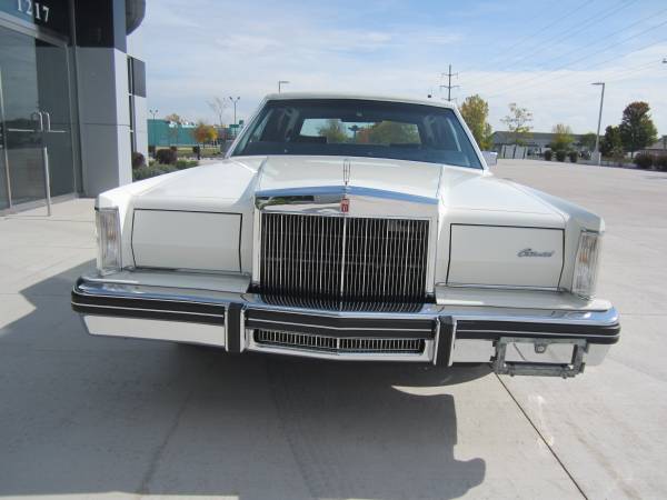 1981 LINCOLN MARK V CONTINTAL for sale in Fond Du Lac, WI – photo 2