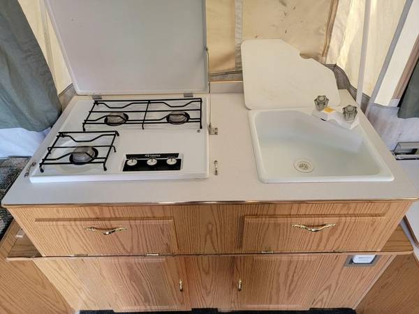 2003 FLAGSTAFF 822 Off road fridge dinette heater sink Call for in for sale in Wheat Ridge, CO – photo 12