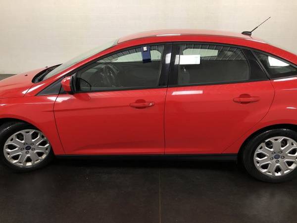 2012 Ford Focus Race Red SEE IT TODAY! for sale in Carrollton, OH – photo 5