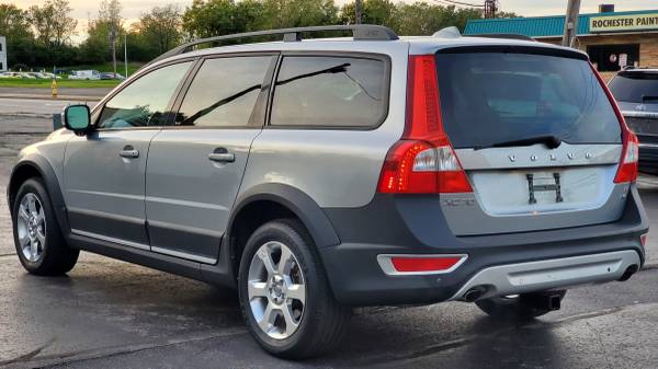 2009 Volvo XC70 T6 AWD (FREE CARFAX! RUNS AND DRIVES LIKE NEW! for sale in Rochester , NY – photo 4