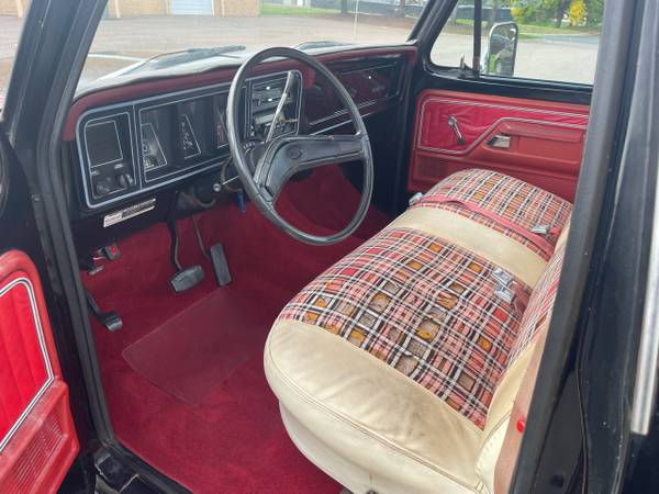 1977 Ford F100 Custom Reg Cab - - by dealer - vehicle for sale in Blaine, MN – photo 16