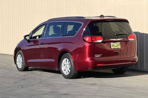 2020 Chrysler Voyager Lxi - - by dealer - vehicle for sale in Caldwell, ID – photo 8