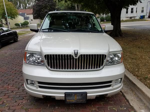 06 Lincoln Navigator Pearl White for sale in Indianapolis, IN – photo 3
