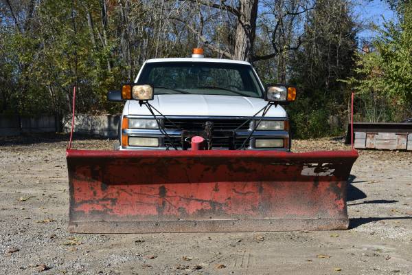 PLOW TRUCK CHEV 4 X 4 - cars & trucks - by owner - vehicle... for sale in Green Bay, WI