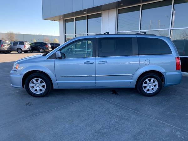 2012 Chrysler Town & Country 4dr Wagon Touring for sale in Omaha, NE – photo 4