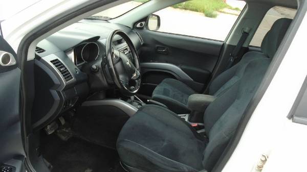 07 mitsubishi outlander 117,000 miles $4900 **Call Us Today For... for sale in Waterloo, IA – photo 12