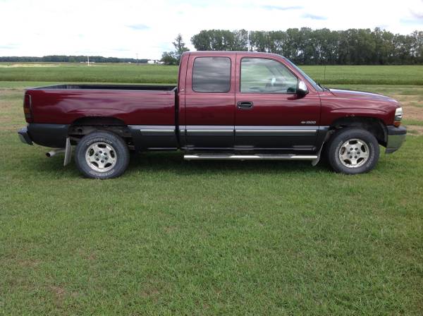 2000 Chevy Silverado Z71 with 166,000 miles for sale in Burnettsville, IN – photo 4