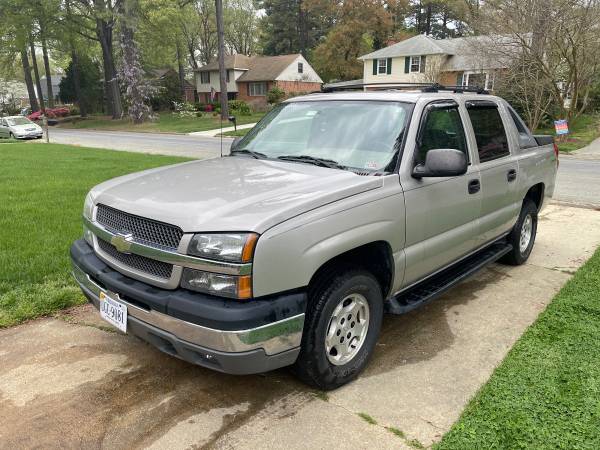 2004Chevrolet Avalanche 4X4 (low miles) for sale in Henrico, VA – photo 3