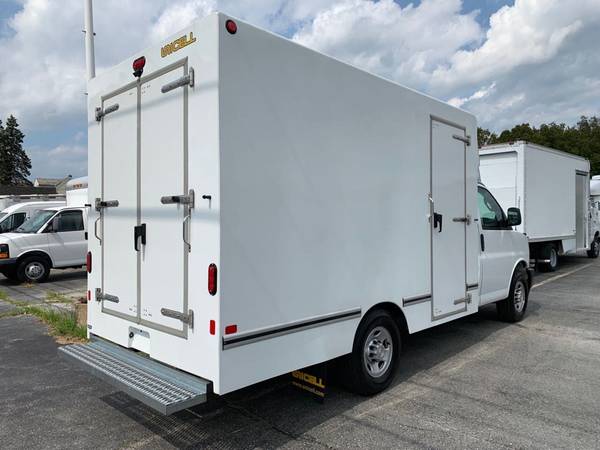 2018 Chevrolet Express 12' Box Side Door Van for sale in Lancaster, PA – photo 6