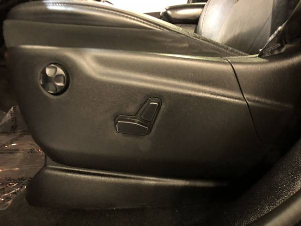 2012 Jeep Grand Cherokee 4WD 4dr Laredo with Premium insulation for sale in Salado, TX – photo 12