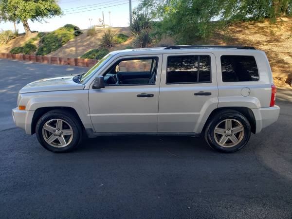 2007 Jeep Patriot 4x4 Great On Gas! Clean Title Smogged - cars & for sale in Sacramento , CA – photo 4