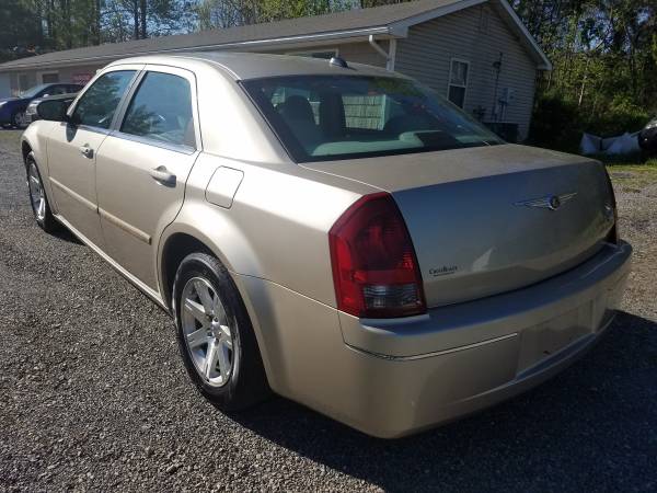2006 CHRYSLER 300 TOURING*CLEAN TITLE*CLEAN CARFAX*LOW MILES*ONLY 81K for sale in THAXTON, VA – photo 5