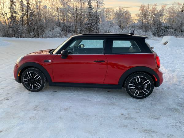 2019 Mini Cooper S Hardtop 2 Door - cars & trucks - by owner -... for sale in Anchorage, AK – photo 2