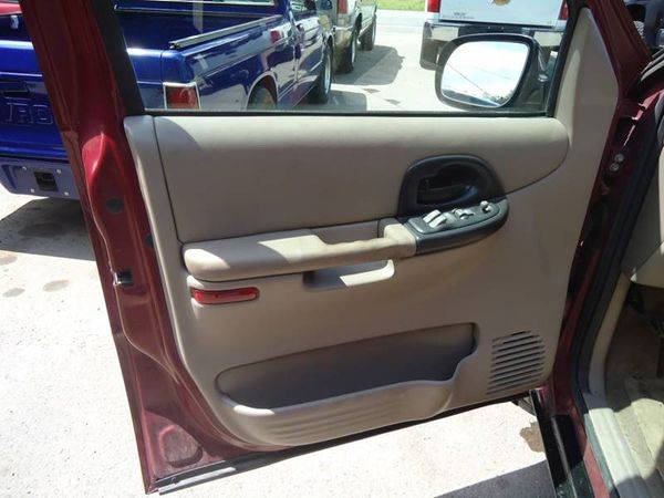 2005 Pontiac Montana Base 4dr Extended Mini Van CASH DEALS ON ALL... for sale in Lake Ariel, PA – photo 15