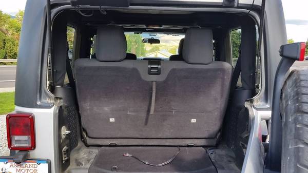 2011 Jeep Wrangler Sport 4WD HardTop Manual with Low Miles One Owner for sale in Ashland, OR – photo 18