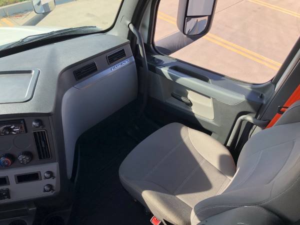 2018 Freightliner Cascadia (399k miles) Unit 18232 for sale in Joliet, IL – photo 14