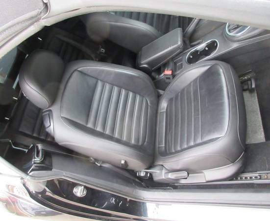 2014 VOLKSWAGEN BEETLE 2.0L TURBO CONVERTIBLE R-LINE - cars & trucks... for sale in North Hollywood, CA – photo 17