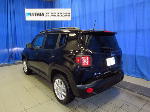 2020 Jeep Renegade Latitude 4x4 - - by dealer for sale in Anchorage, AK – photo 9