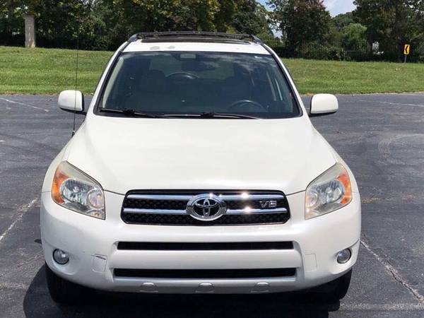 Very Clean and Excellent Condition Toyota Rav4 Now on Sales firs come for sale in Other, Other
