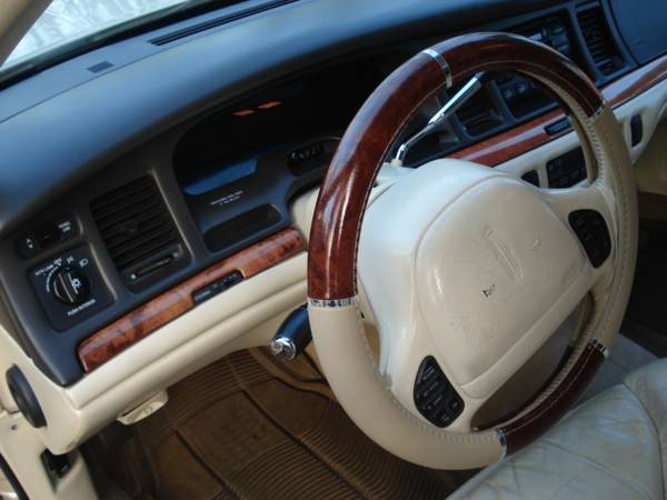 █ 1996 LINCOLN TOWN CAR CARTIER EDITION █ for sale in Weston, MA – photo 16