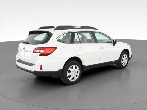 2016 Subaru Outback 2.5i Wagon 4D wagon White - FINANCE ONLINE -... for sale in Fort Myers, FL – photo 11