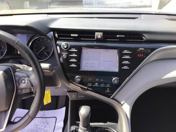 2018 Toyota Camry SE Auto - - by dealer - vehicle for sale in Kahului, HI – photo 16
