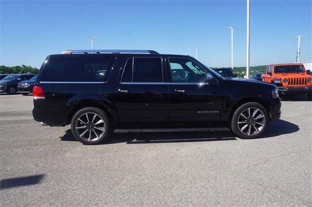 2016 Lincoln Navigator L Reserve 4WD for sale in ALEXANDRIA , KY – photo 3