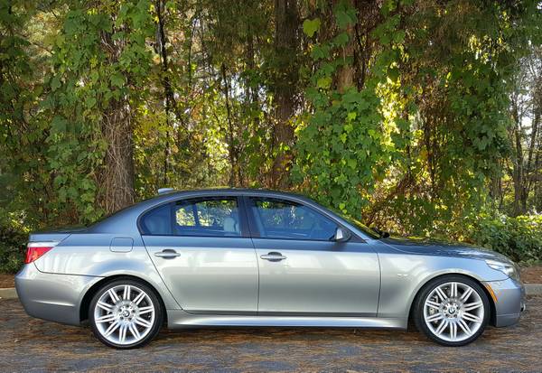 Space Gray 2008 BMW 550i M Sport // Nav // 112K // Records for sale in Raleigh, NC – photo 4